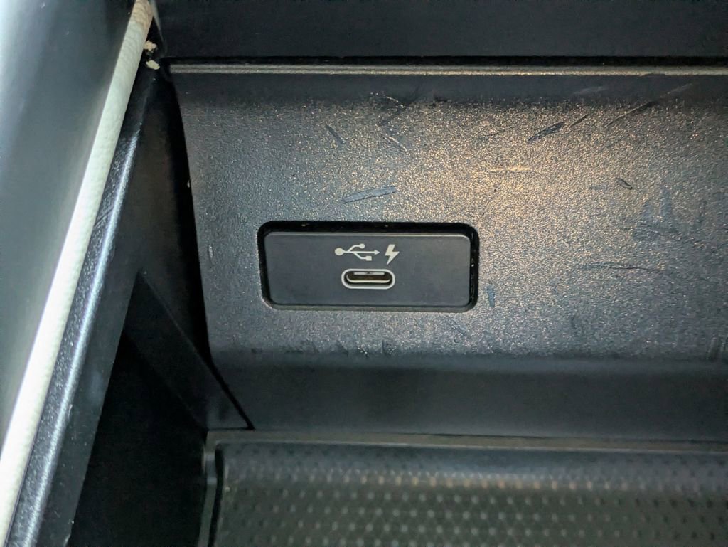 Used 2021 BMW X5 xDrive40i w/ Premium Package image 34