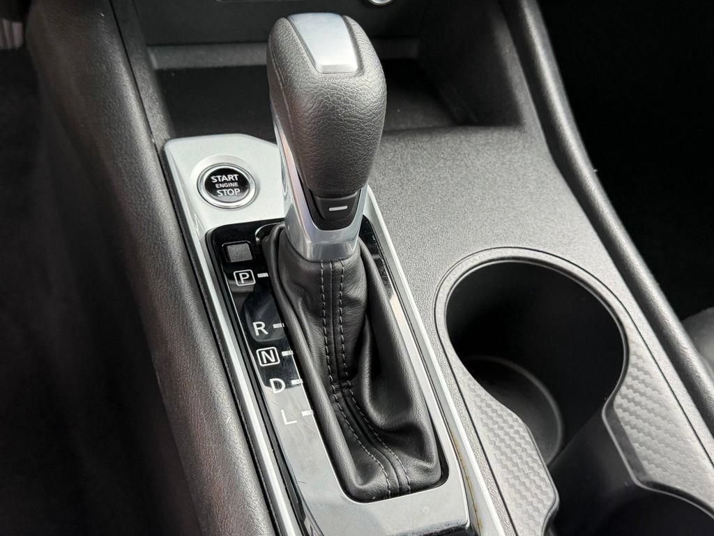 Used 2025 Nissan Altima 2.5 SV FWD image 20