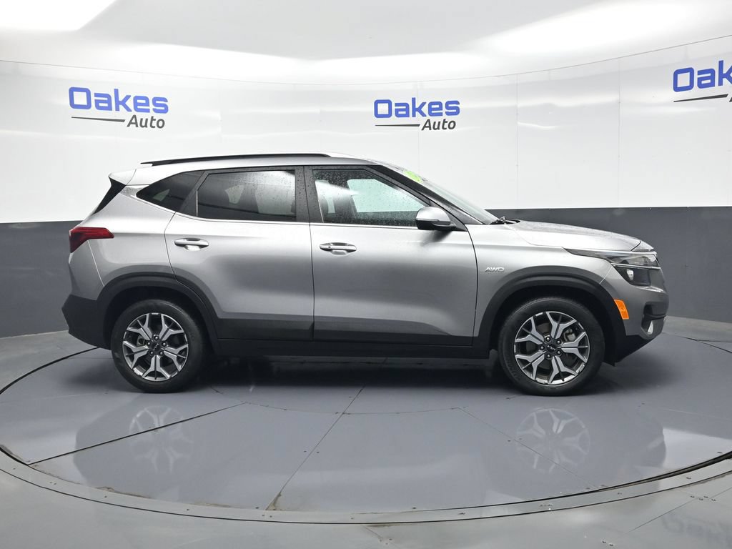 Certified 2022 Kia Seltos EX AWD/4WD image 8