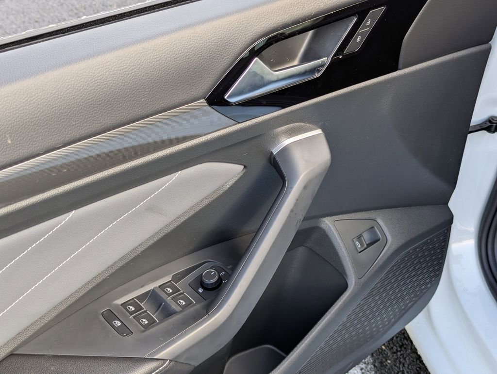 New 2026 Volkswagen Jetta SEL image 11