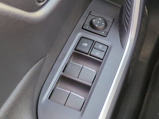 Used 2023 Toyota RAV4 SE w/ Weather & Moonroof Package image 21