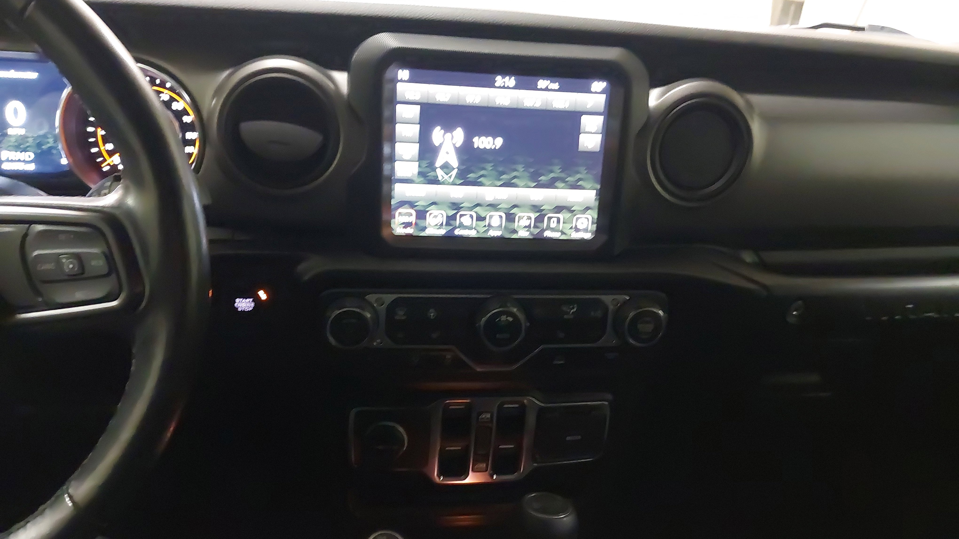 Used 2021 Jeep Wrangler Unlimited Sport image 21