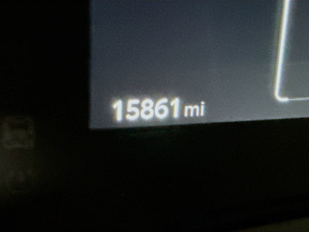 Certified 2023 Toyota Corolla Cross XLE w/ Convenience Package image 5