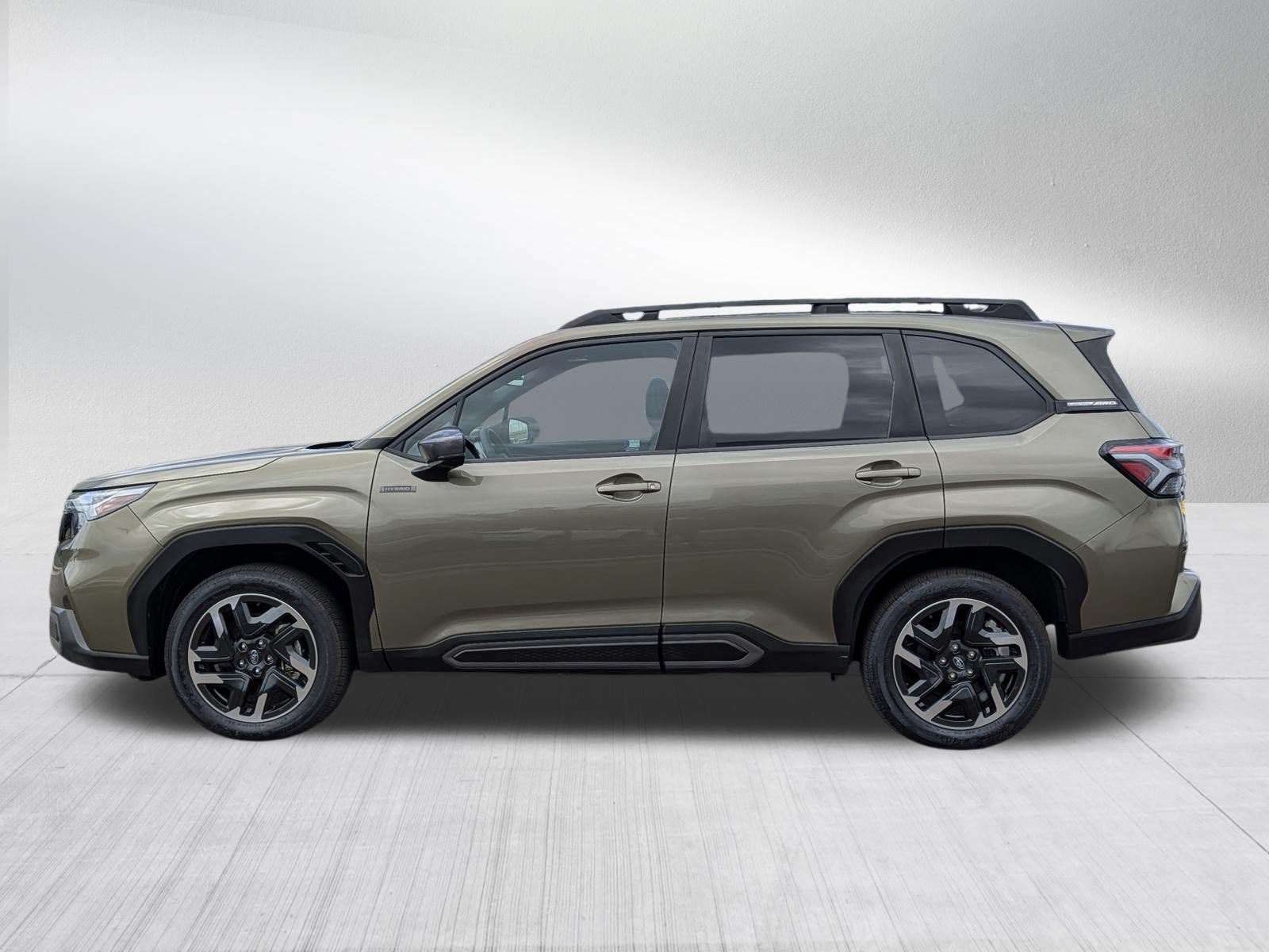 Used 2025 Subaru Forester Limited AWD/4WD image 4