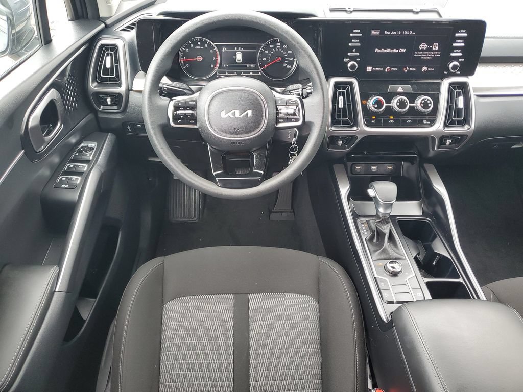 Certified 2023 Kia Sorento LX AWD/4WD image 24