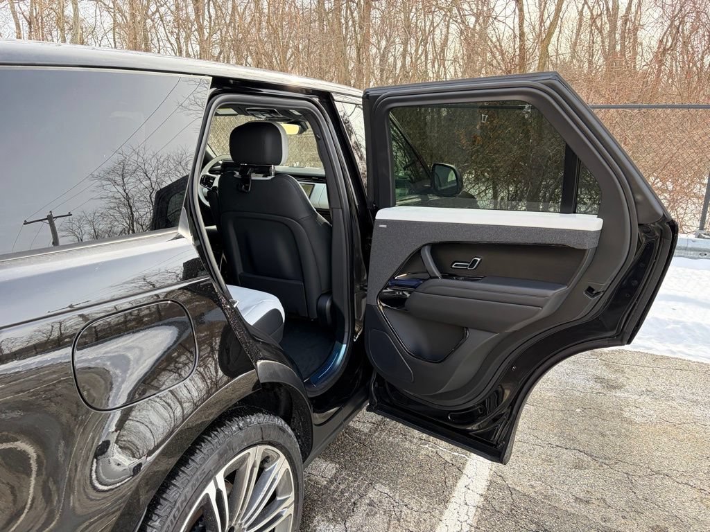 New 2026 Land Rover Range Rover Sport Dynamic SE AWD/4WD image 16