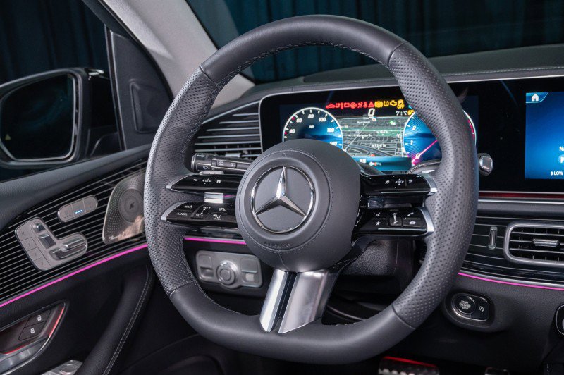 New 2026 Mercedes-Benz GLS 450 4MATIC image 16