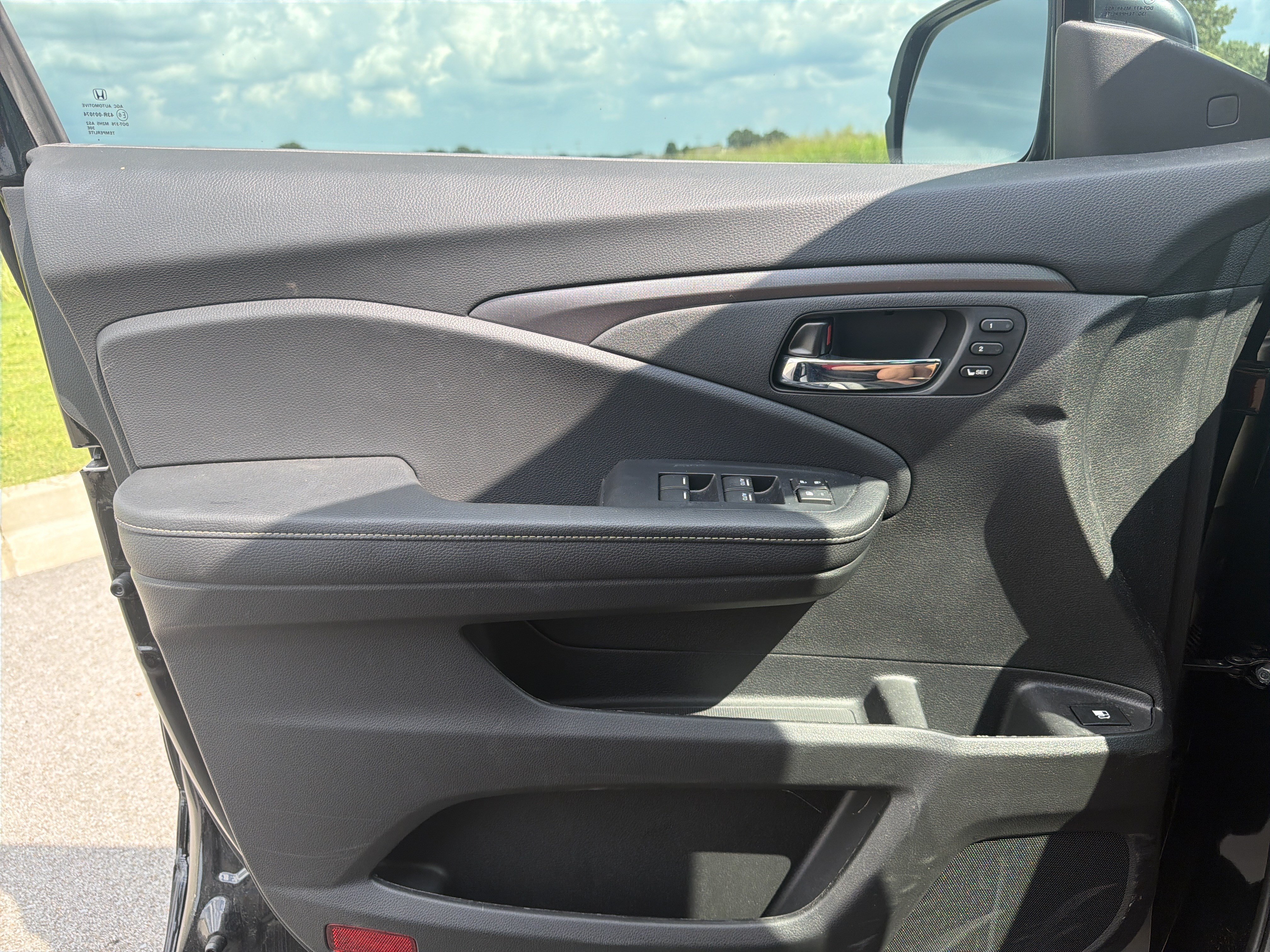 Certified 2025 Honda Ridgeline RTL image 37
