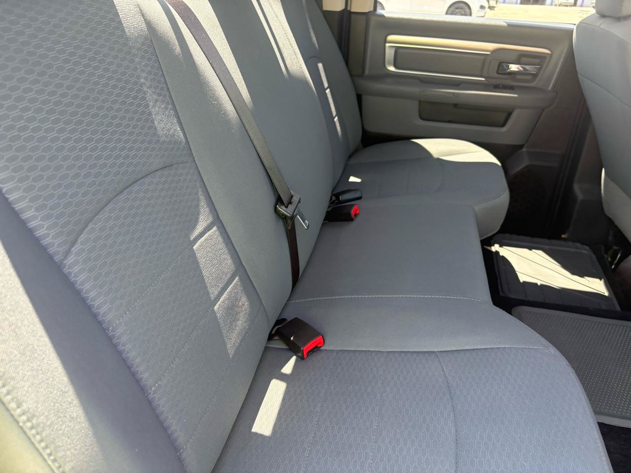 Used 2017 RAM 1500 Classic SLT AWD/4WD image 45
