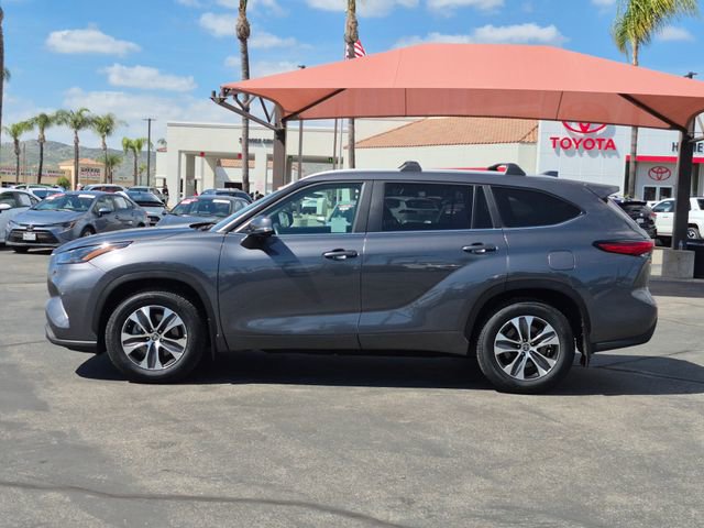 Used 2023 Toyota Highlander XLE image 9