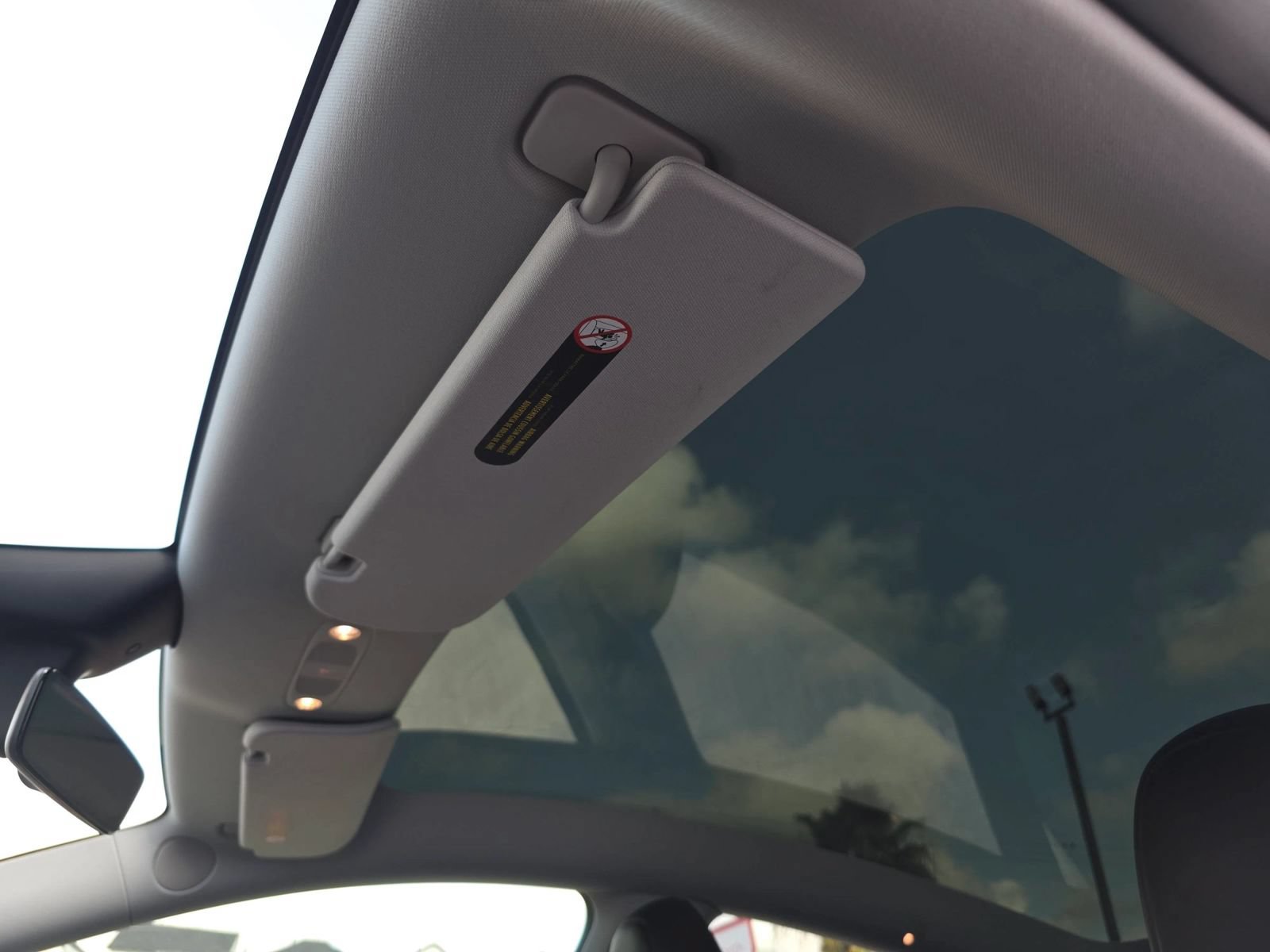 Used 2025 Tesla Model Y Long Range RWD image 20
