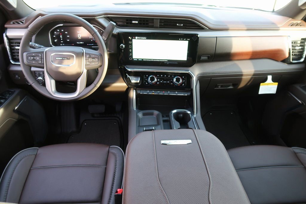 New 2026 GMC Sierra 2500 Denali w/ Denali Reserve Package image 8