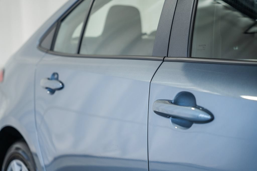 Used 2026 Toyota Corolla LE FWD image 13