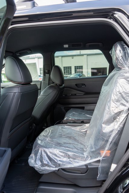 New 2025 Nissan Pathfinder Rock Creek image 10