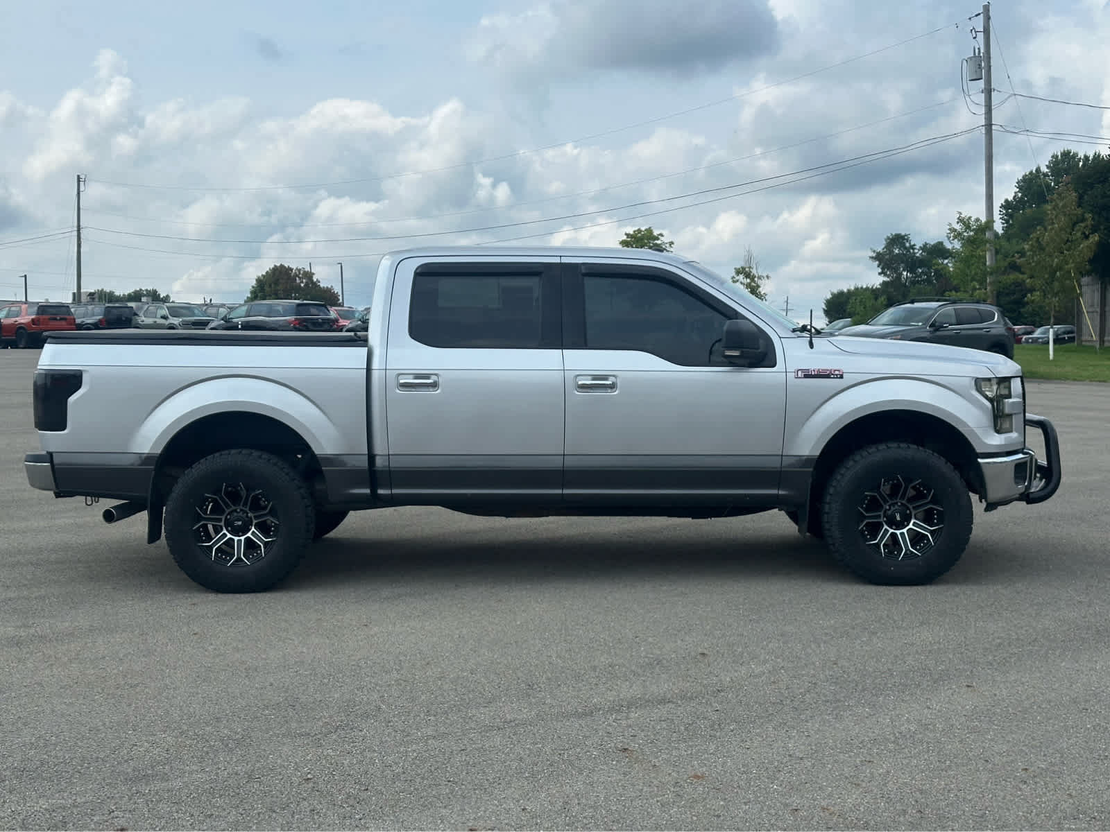 Used 2016 Ford F150 XLT w/ Equipment Group 302A Luxury AWD/4WD image 8
