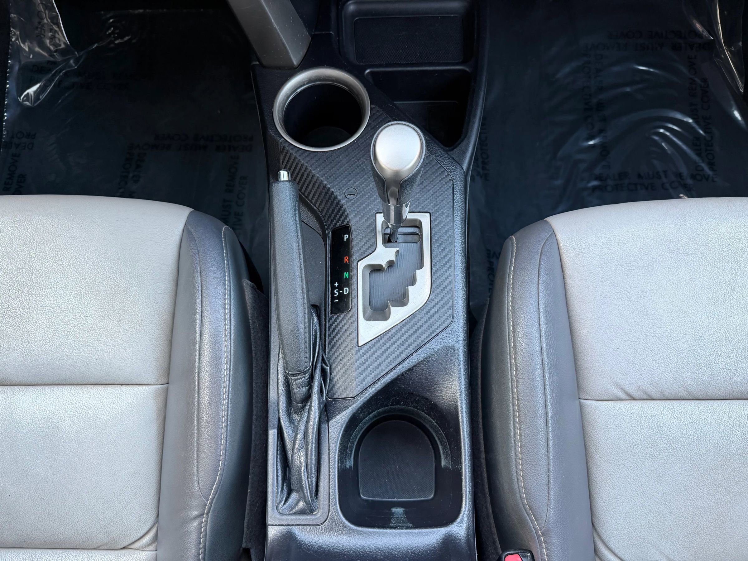 Used 2015 Toyota RAV4 Limited image 30