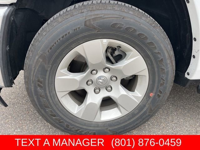 Used 2025 RAM 1500 Big Horn AWD/4WD image 9