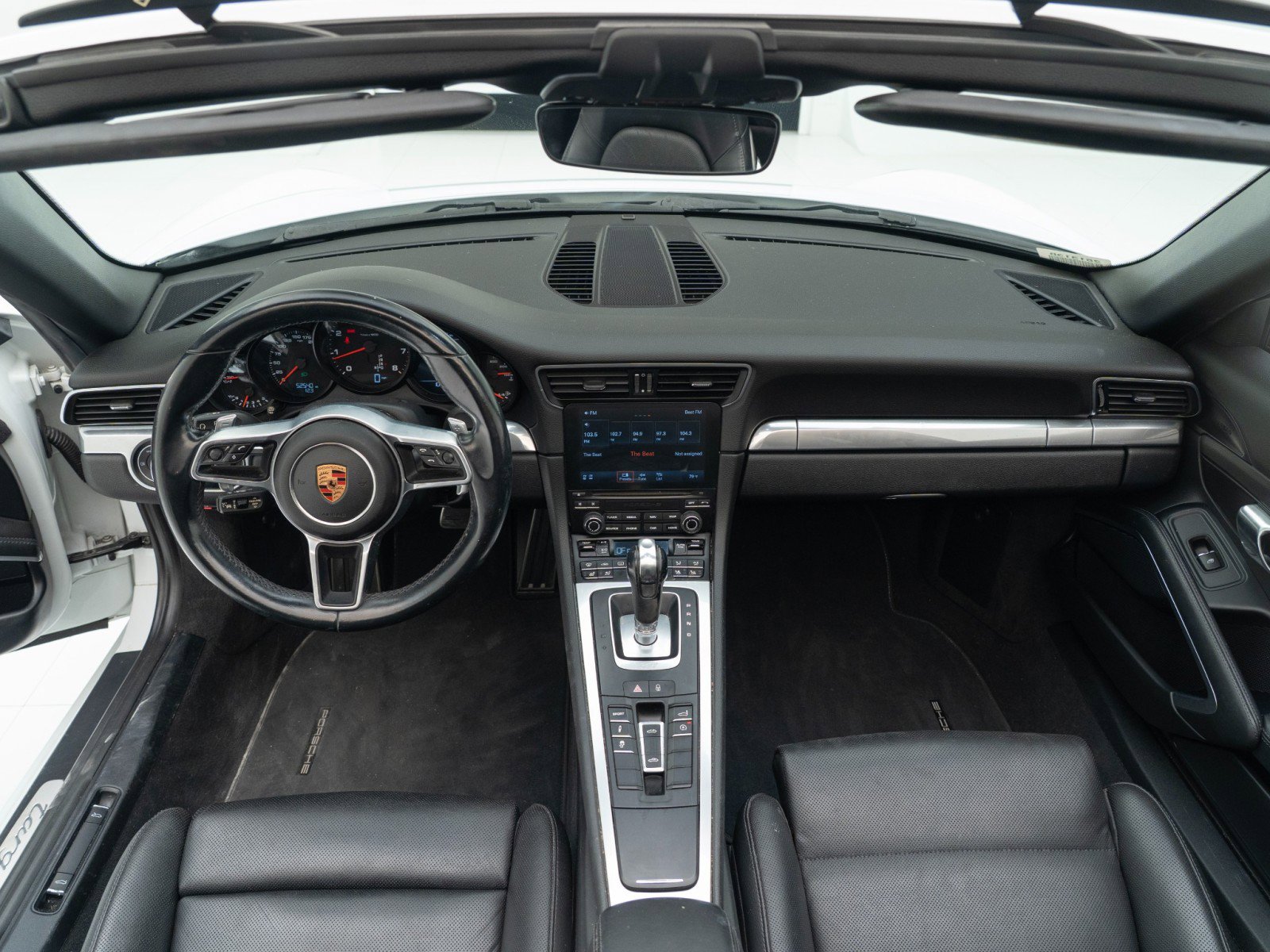 Certified 2019 Porsche 911 Targa 4S AWD/4WD image 29