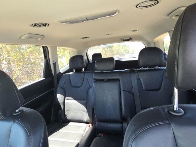 Used 2023 Kia Telluride LX image 6