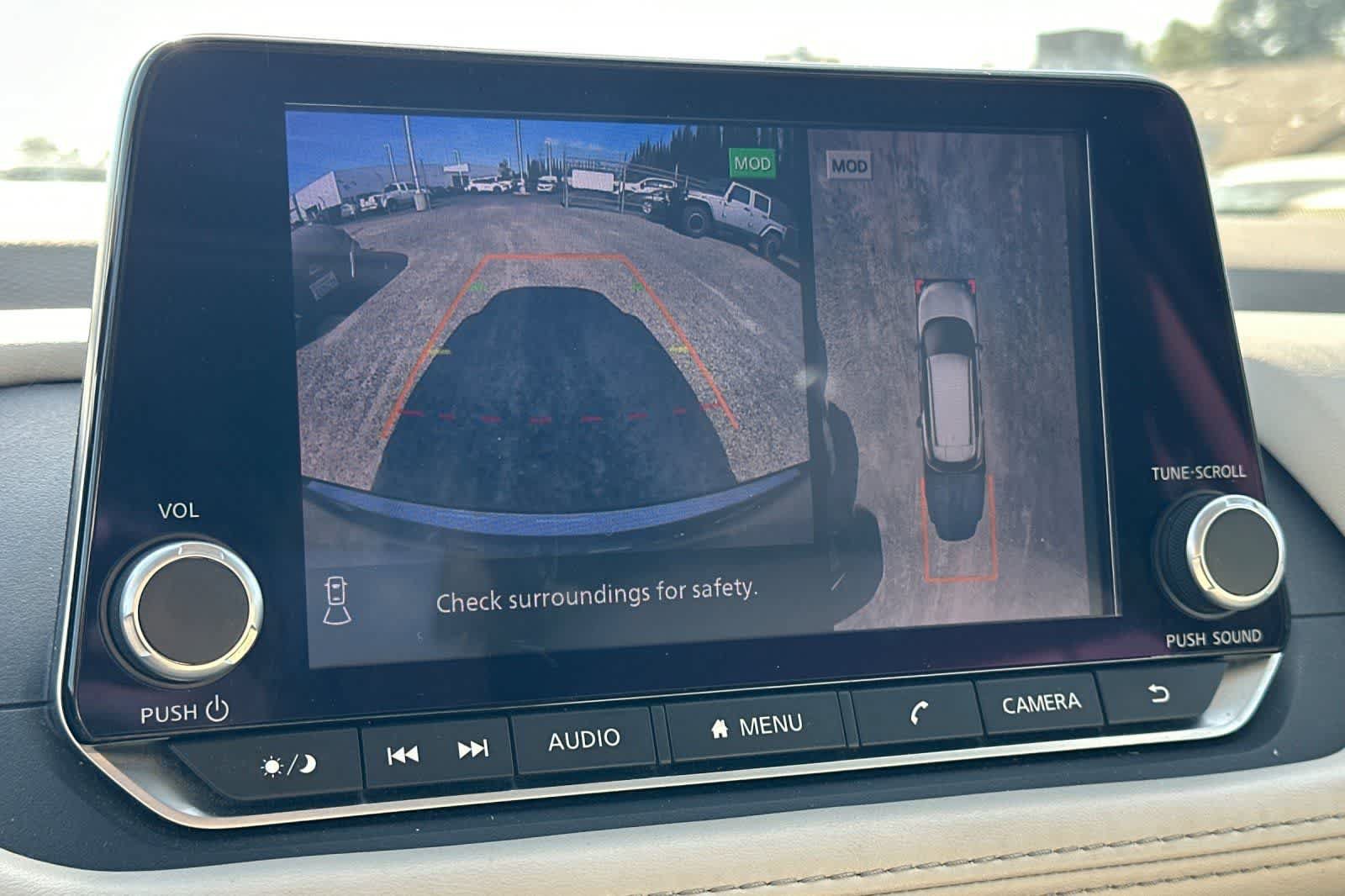 Used 2023 Nissan Rogue SL FWD image 20