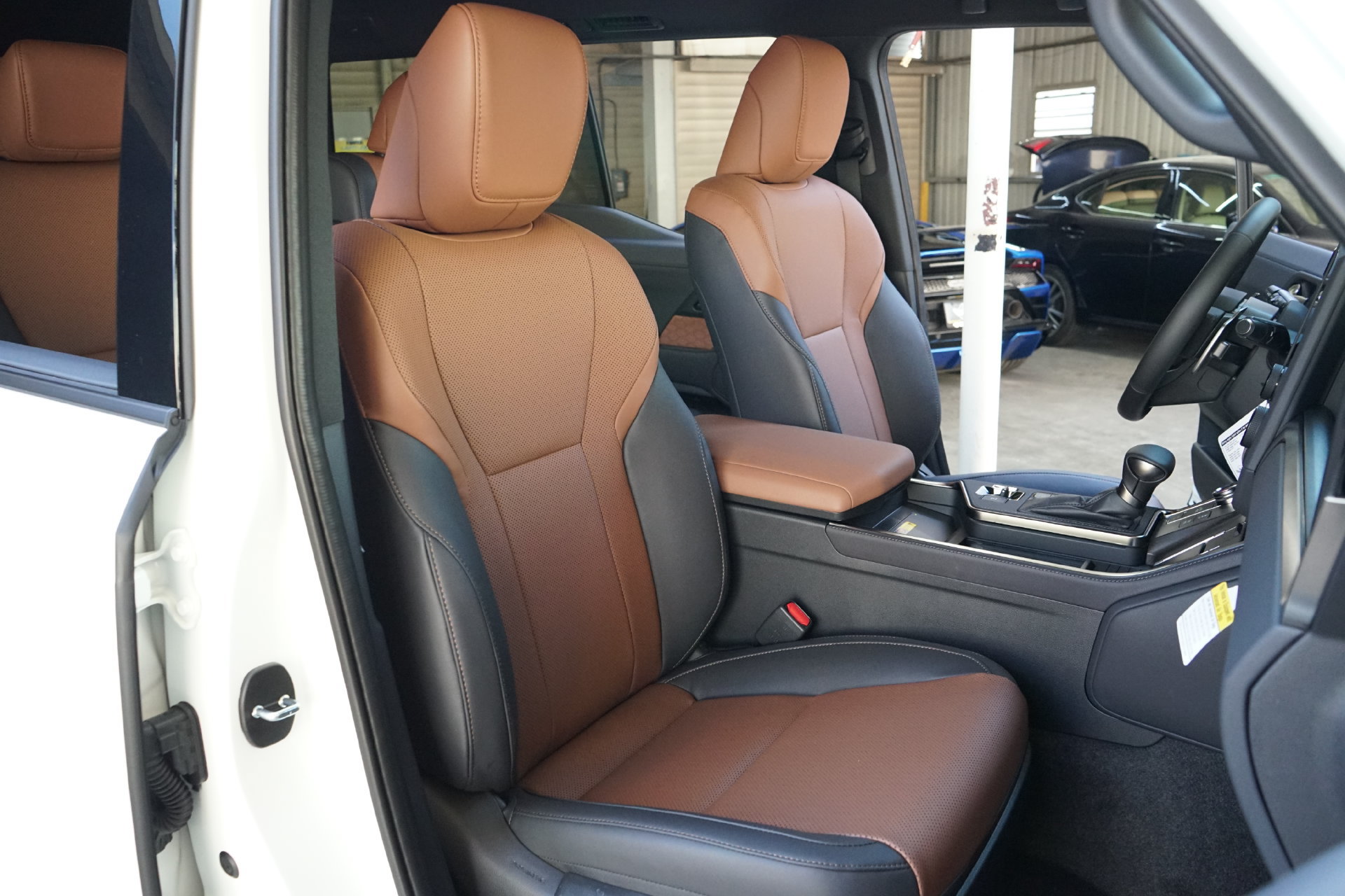 Used 2026 Lexus GX 550 AWD/4WD image 10