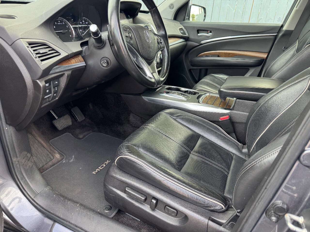 Used 2017 Acura MDX SH-AWD w/ Advance Package image 4