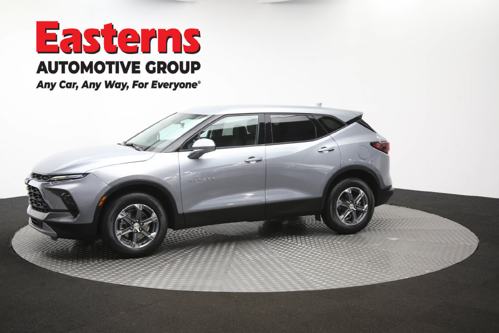 Used 2025 Chevrolet Blazer LT FWD image 62