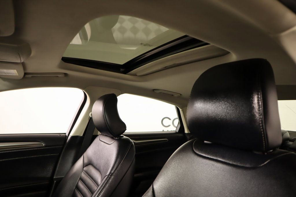 Used 2019 Ford Fusion SEL image 15