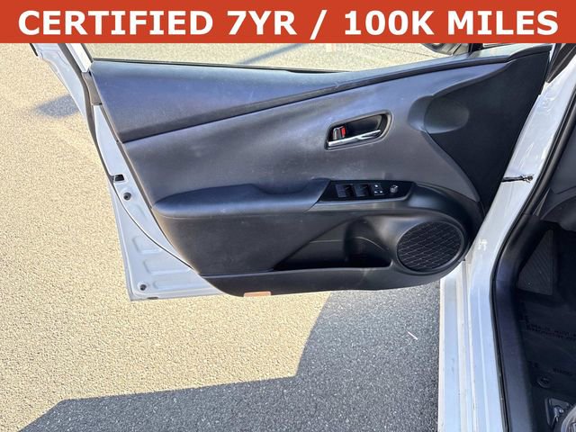 Used 2022 Toyota Prius Limited w/ Premium Convenience Package image 13