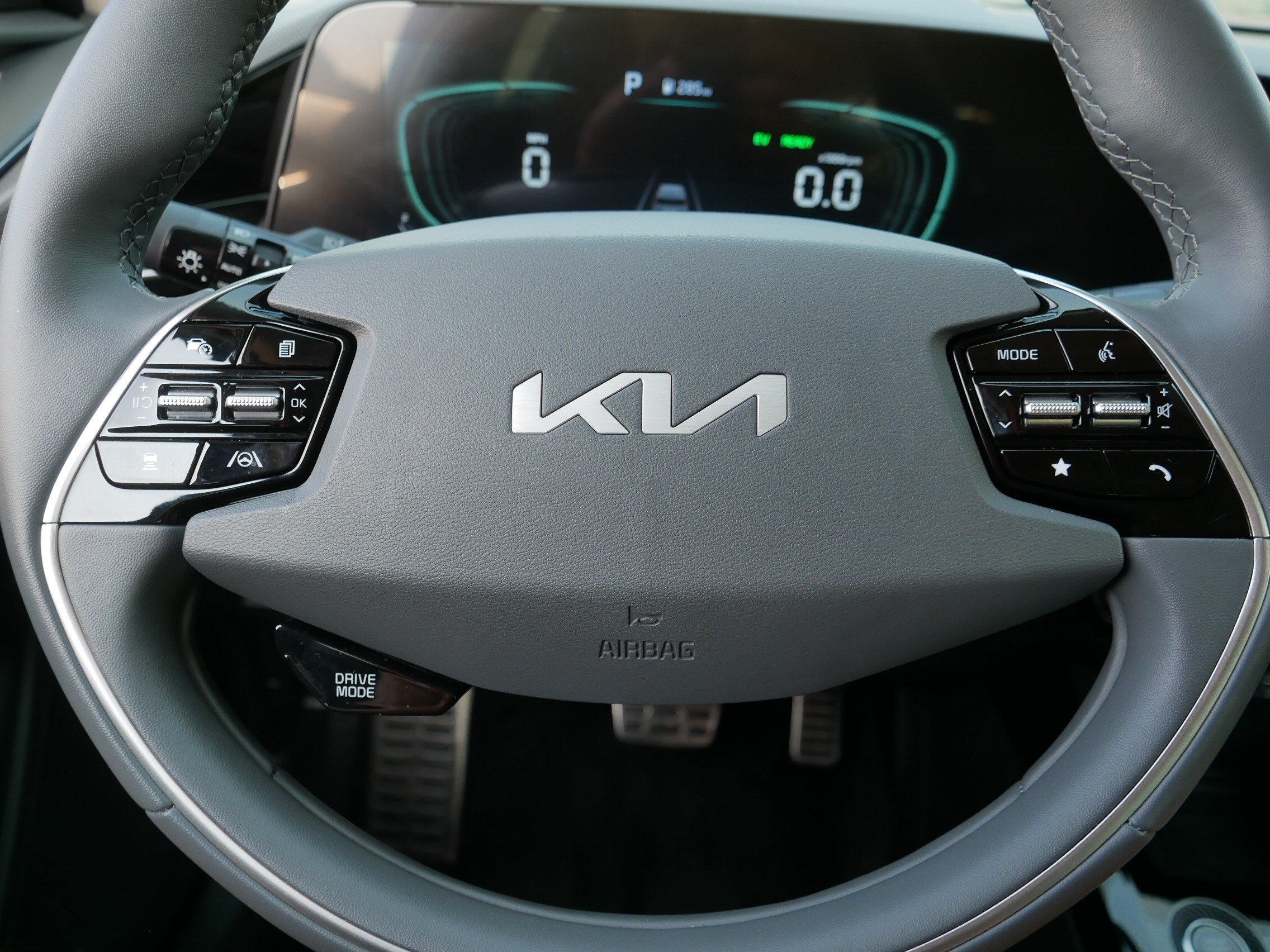 Certified 2025 Kia Niro SX Touring FWD image 25