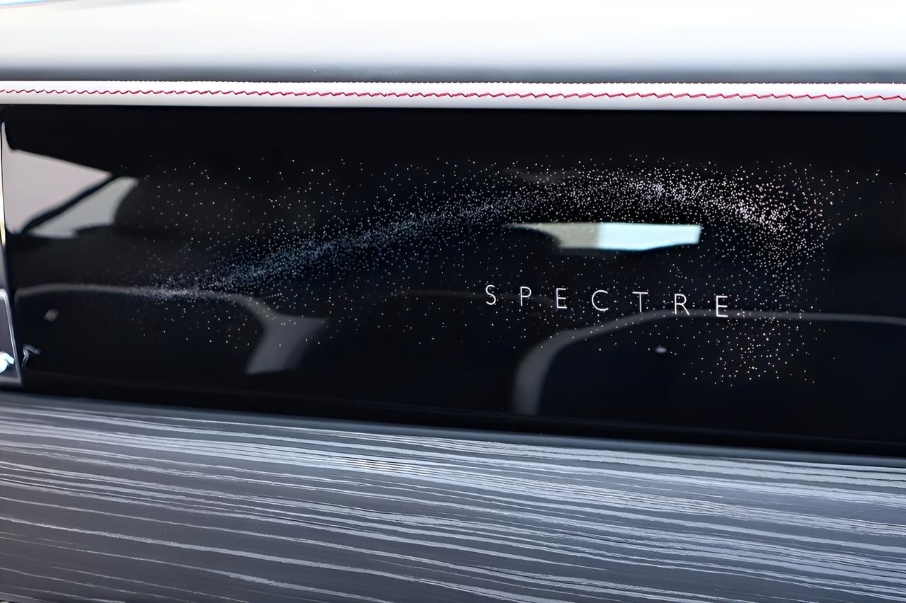 New 2026 Rolls-Royce Spectre AWD/4WD image 24