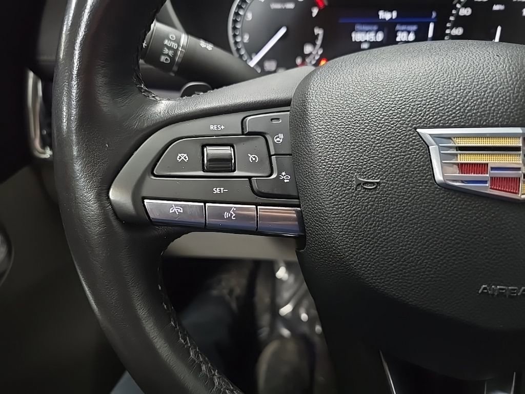 Used 2023 Cadillac XT4 Luxury w/ Cold Weather Package image 20