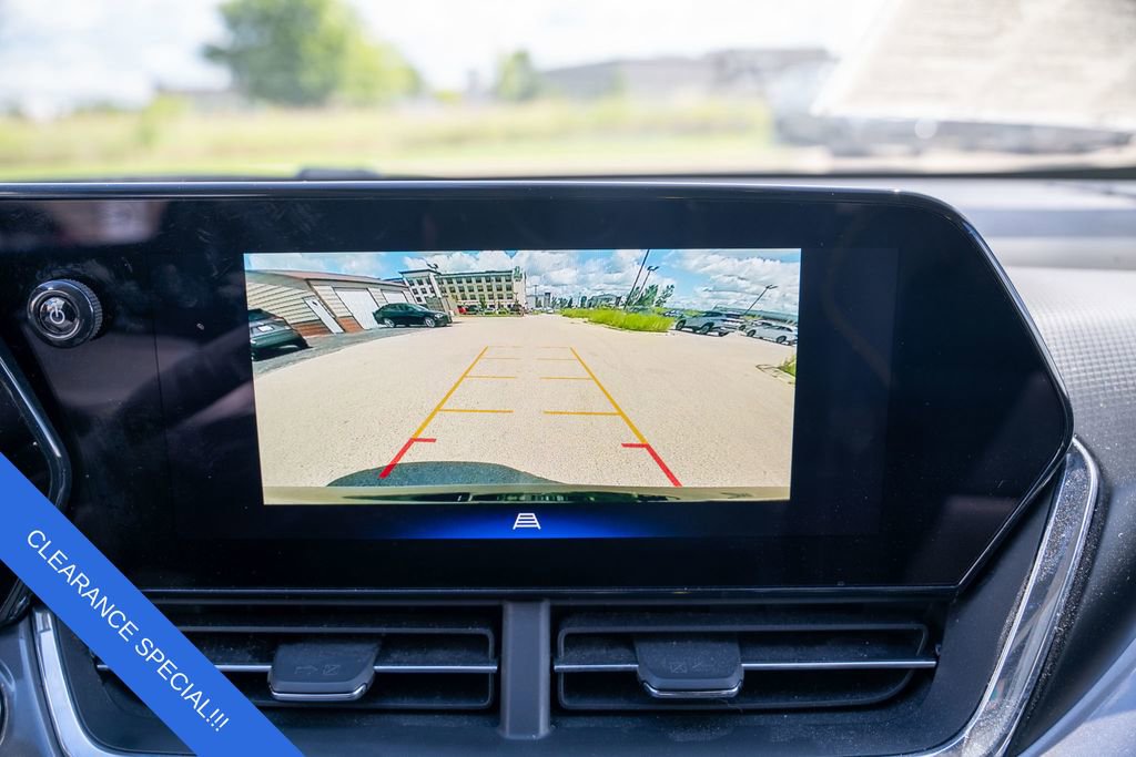 Used 2025 Chevrolet Trax ACTIV w/ Driver Confidence Package image 26