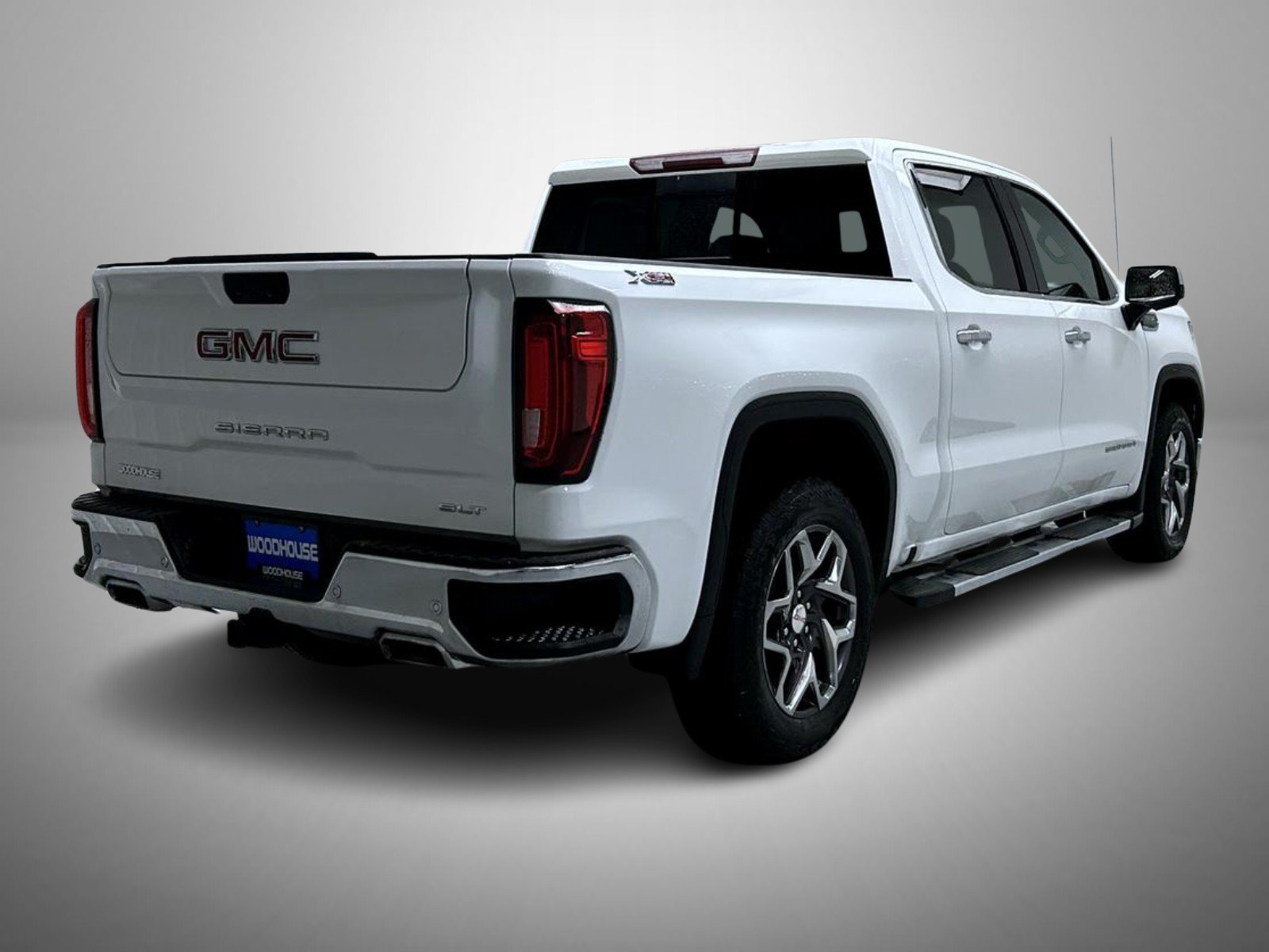 Used 2025 GMC Sierra 1500 SLT w/ SLT Premium Package AWD/4WD image 5