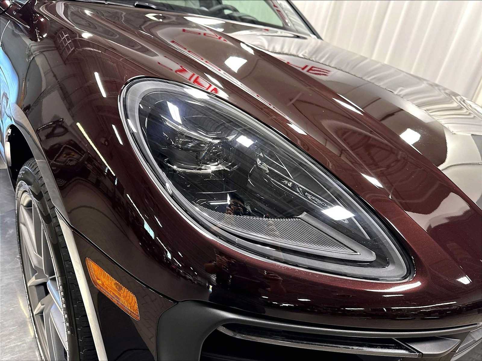 New 2026 Porsche Macan AWD/4WD image 12