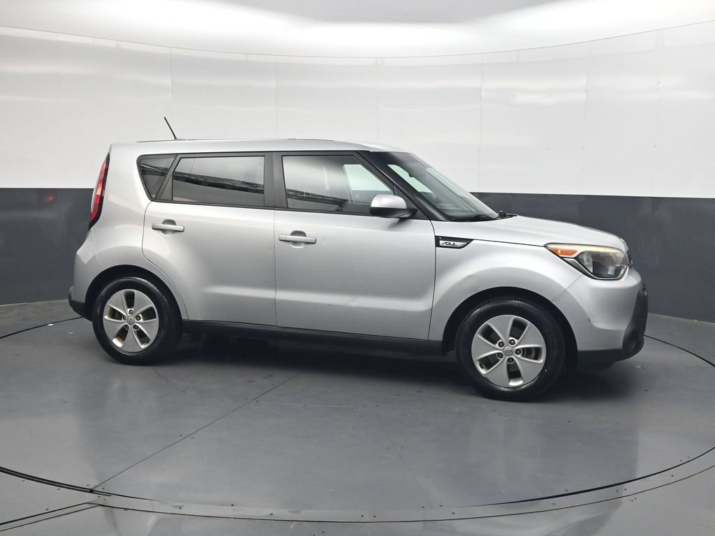 Used 2015 Kia Soul FWD image 4