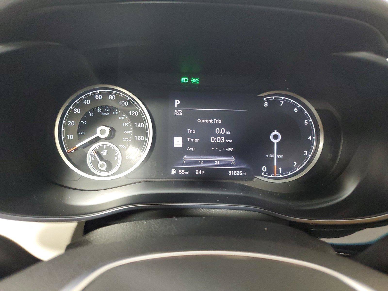 Used 2025 Genesis G70 2.5T RWD image 25