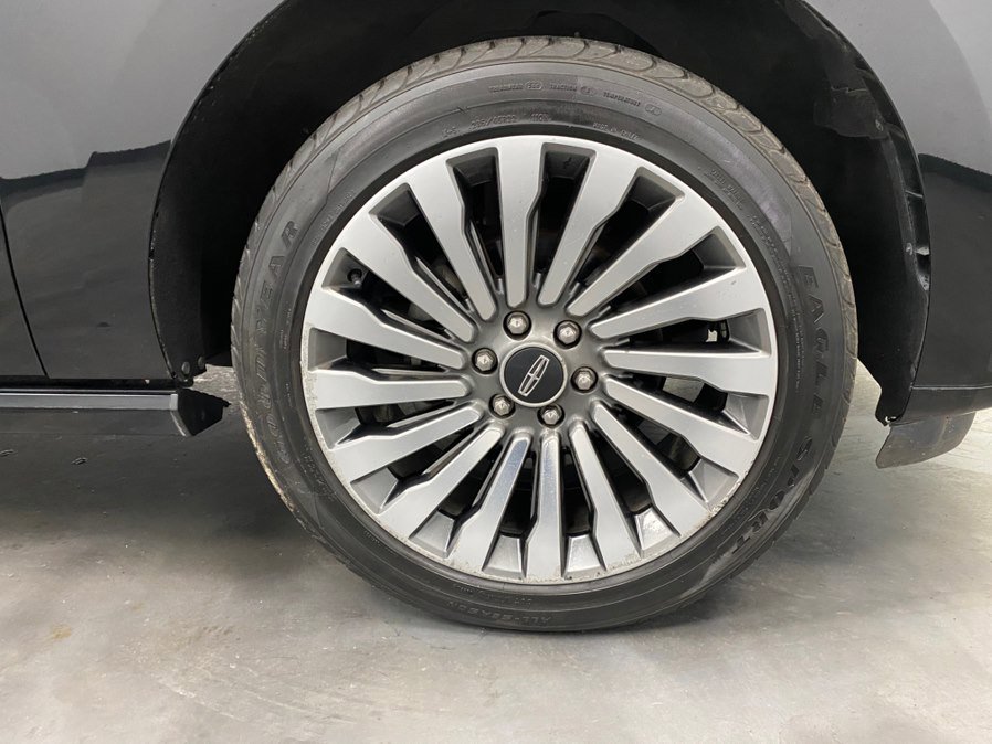Used 2018 Lincoln Navigator Reserve AWD/4WD image 25