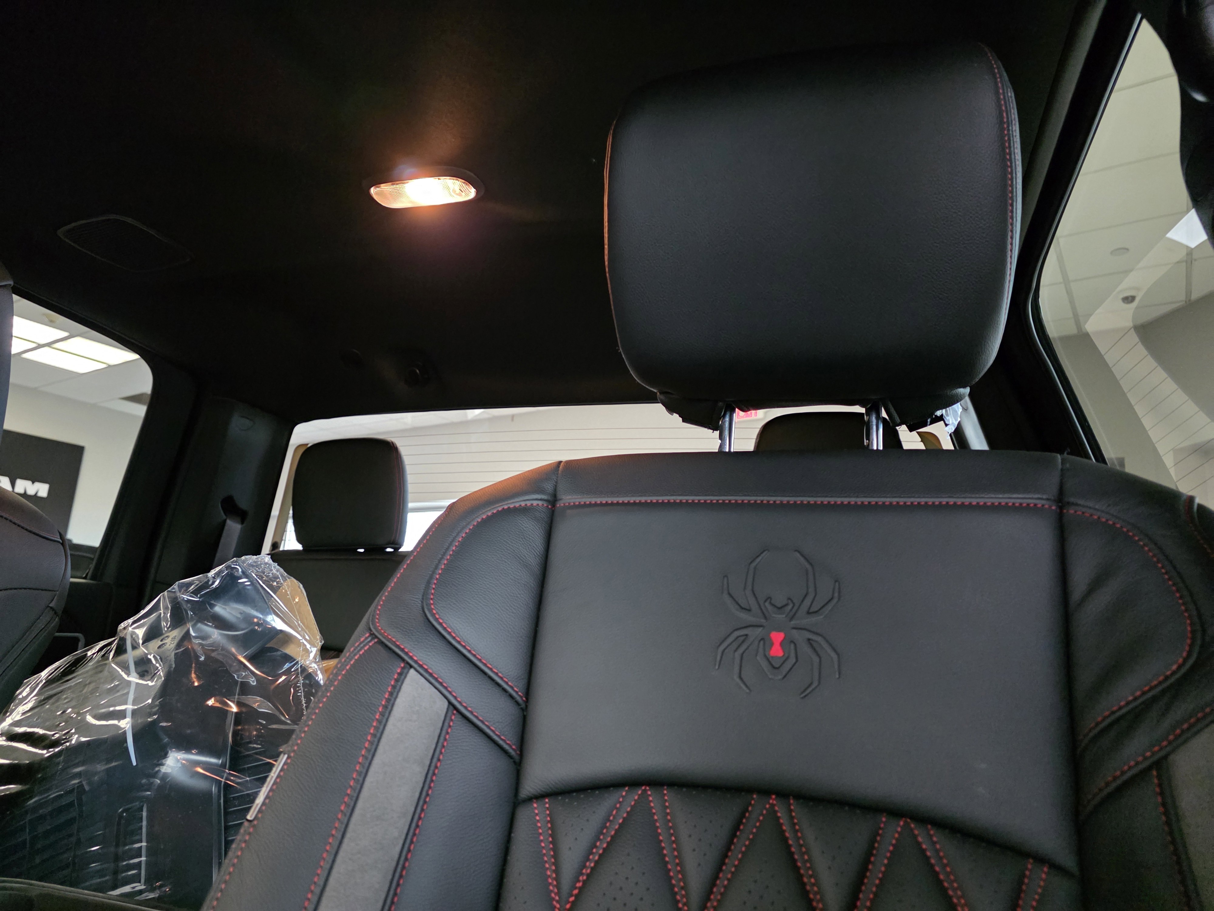 New 2025 RAM 2500 Big Horn AWD/4WD image 17