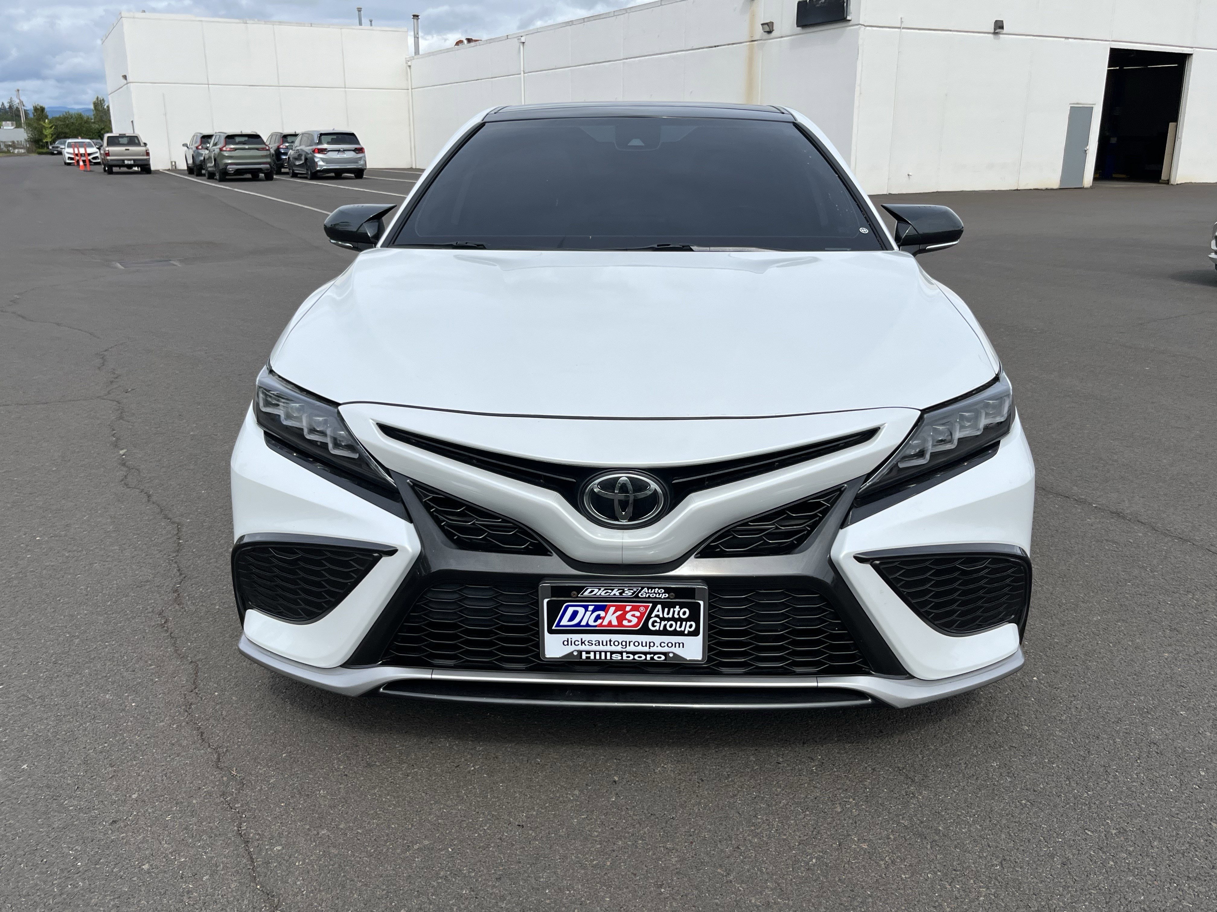 Used 2022 Toyota Camry XSE w/ Navigation Package AWD/4WD image 8