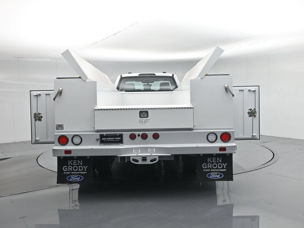 New 2026 Ford F350 XL w/ XL Chrome Package RWD image 35