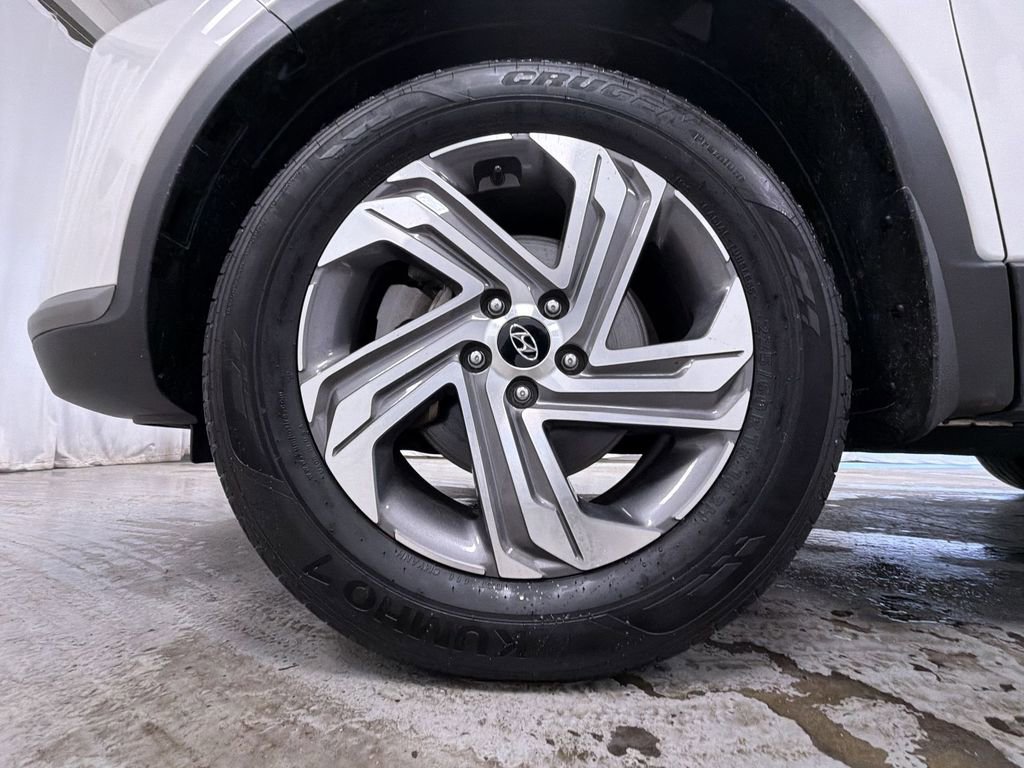 Used 2023 Hyundai Santa Fe SEL w/ Cargo Package image 13