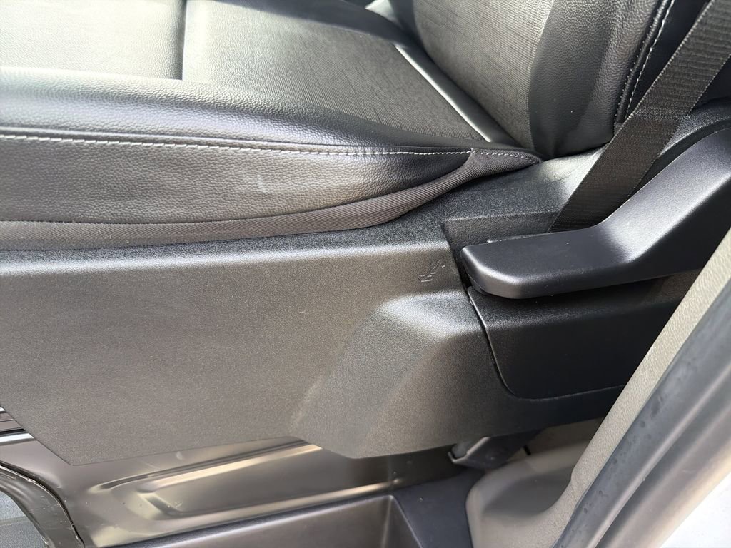 New 2026 Ford Transit 250 148 Medium Roof RWD image 17