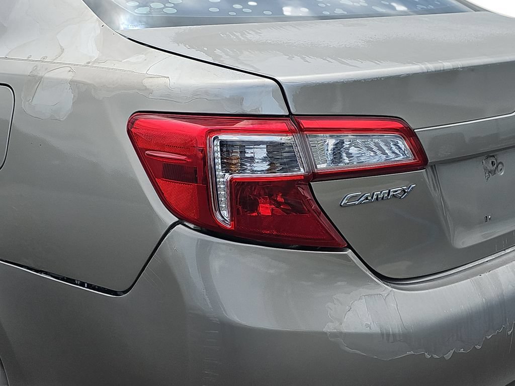 Used 2013 Toyota Camry FWD image 30