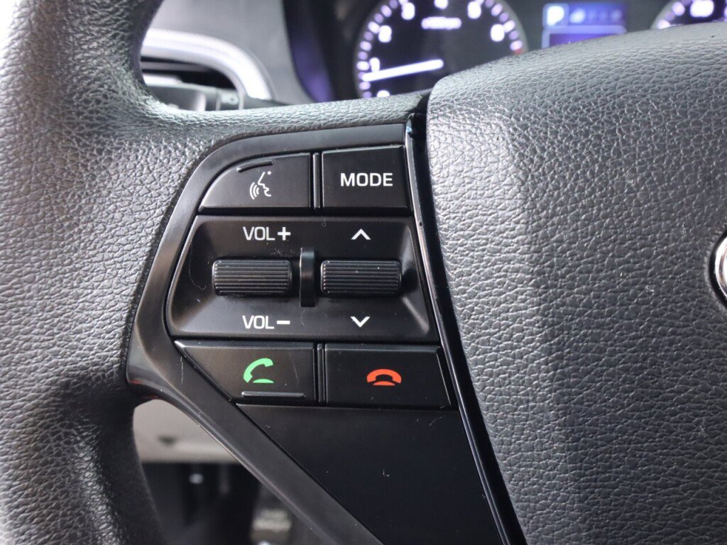 Used 2016 Hyundai Sonata SE image 13