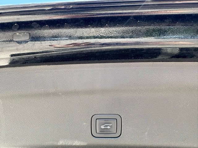 Used 2025 Chevrolet Tahoe LT AWD/4WD image 8