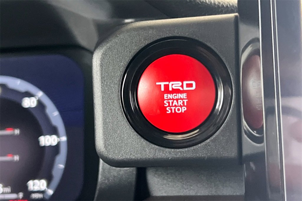 Certified 2025 Toyota Tacoma TRD Off-Road image 26