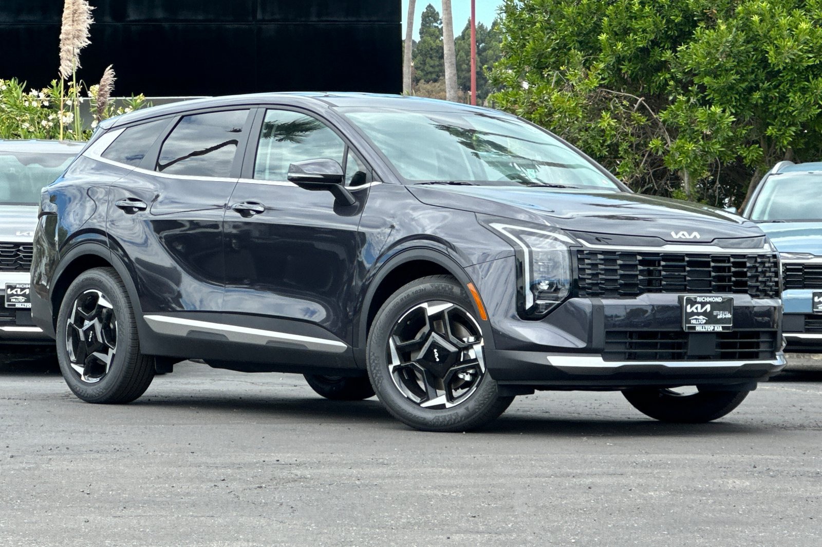 New 2026 Kia Sportage EX FWD image 2