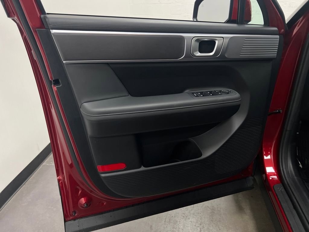 Used 2025 Hyundai Santa Fe SEL image 12