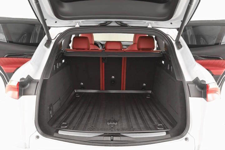 Used 2023 Maserati Grecale Modena image 18